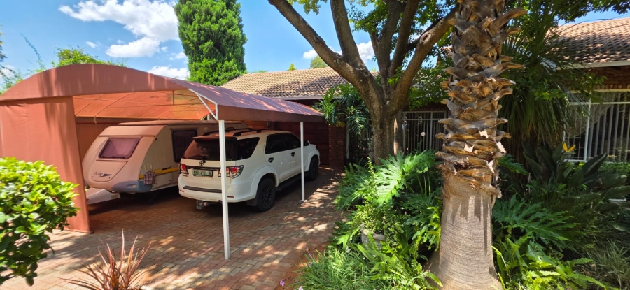 3 Bedroom Property for Sale in Doringkruin North West